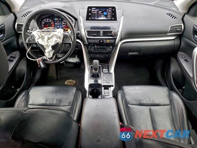 Zdjęcie 8 z 13 samochodu: 2019 MITSUBISHI ECLIPSE CROSS SE VIN:JA4AT5AA3KZ004052 - miniatura