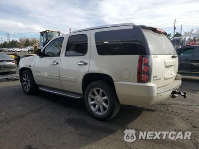 Drugie zdjęcie samochodu z przodu: 2010 GMC YUKON DENALI VIN:1GKUKEEF4AR224931 - miniatura