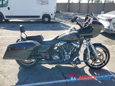 2017 HARLEY-DAVIDSON FLTRX ROAD GLIDE 1HD1KHC31HB651672 - główne zdjęcie licytacji z USA - miniatura
