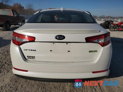 Zdjęcie 6 z 12 samochodu: 2013 KIA OPTIMA HYBRID VIN:KNAGM4AD5D5059224 - miniatura