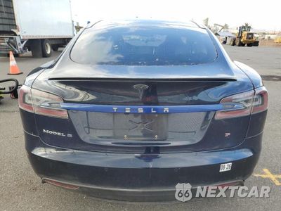 Zdjęcie 6 z 13 samochodu: 2014 TESLA MODEL S VIN:5YJSA1H11EFP48094 - miniatura