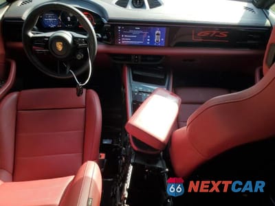 Zdjęcie 8 z 13 samochodu: 2025 PORSCHE MACAN VIN:WP1AD2XA1SL077024 - miniatura