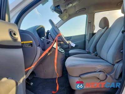 Zdjęcie 7 z 14 samochodu: 2012 KIA SEDONA LX VIN:KNDMG4C70C6422199 - miniatura