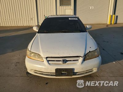 Piąte zdjęcie samochodu w środku: 2002 HONDA ACCORD EX VIN:1HGCG165X2A049903 - miniatura
