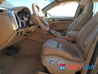 Zdjęcie 7 z 16 samochodu: 2012 PORSCHE CAYENNE VIN:WP1AA2A24CLA10531 - miniatura