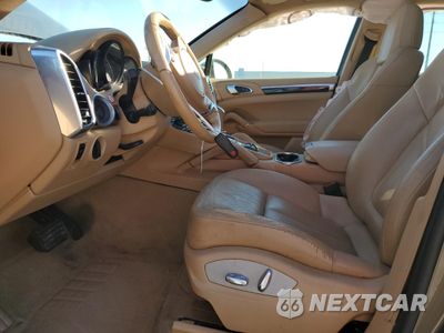 Zdjęcie 7 z 16 samochodu: 2012 PORSCHE CAYENNE VIN:WP1AA2A24CLA10531 - miniatura