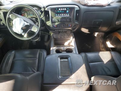 Zdjęcie 8 z 14 samochodu: 2019 CHEVROLET SILVERADO K3500 LTZ VIN:1GC4KXEY1KF254268 - miniatura