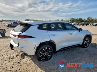 Trzecie zdjęcie samochodu z tyłu: 2025 TOYOTA CROWN SIGNIA XLE VIN:JTDACAAJ9S3004574 - miniatura