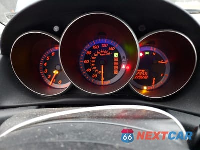 Zdjęcie 9 z 13 samochodu: 2007 MAZDA 3 HATCHBACK VIN:JM1BK343071710710 - miniatura