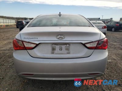 Zdjęcie 6 z 12 samochodu: 2011 HYUNDAI SONATA GLS VIN:5NPEB4AC9BH171206 - miniatura