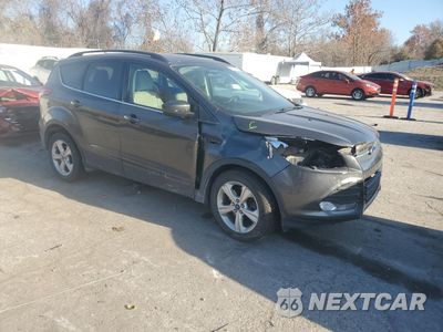 Czwarte zdjęcie samochodu z boku: 2016 FORD ESCAPE SE VIN:1FMCU0G96GUB00415 - miniatura