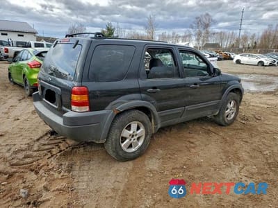Trzecie zdjęcie samochodu z tyłu: 2004 FORD ESCAPE XLT VIN:1FMYU93184KA48870 - miniatura