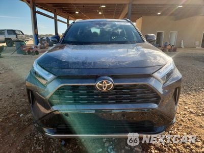 Piąte zdjęcie samochodu w środku: 2025 TOYOTA RAV4 XSE VIN:2T3E6RFV0SW084637 - miniatura