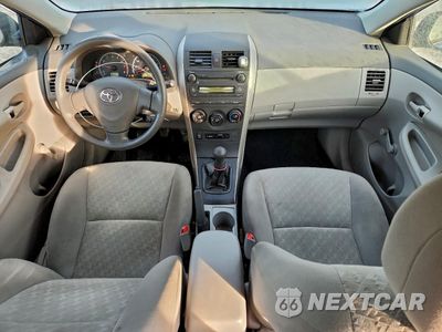 Zdjęcie 8 z 14 samochodu: 2010 TOYOTA COROLLA BASE VIN:1NXBU4EE1AZ176831 - miniatura