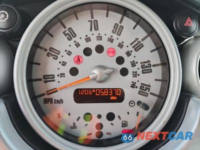 Zdjęcie 9 z 13 samochodu: 2006 MINI COOPER VIN:WMWRC33536TK71128 - miniatura