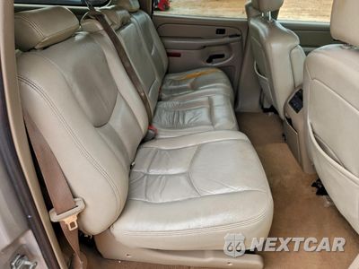 Zdjęcie 11 z 13 samochodu: 2006 CHEVROLET SUBURBAN K1500 VIN:1GNFK16Z76J175792 - miniatura