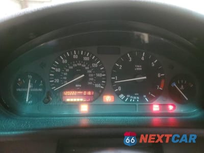 Zdjęcie 9 z 12 samochodu: 1995 BMW 325 IC AUTOMATIC VIN:WBABJ6326SJD40868 - miniatura