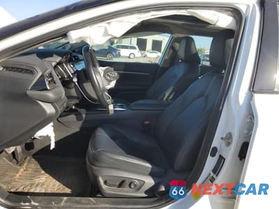 Zdjęcie 7 z 12 samochodu: 2020 TOYOTA CAMRY XSE VIN:4T1K61AK3LU302680 - miniatura