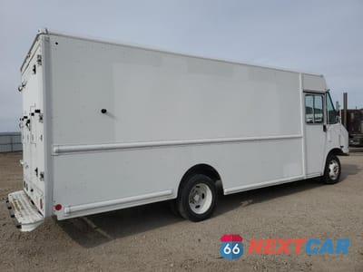 Trzecie zdjęcie samochodu z tyłu: 2015 FORD F59 - DELIVERY TRUCK VIN:1F65F5KY8F0A04846 - miniatura