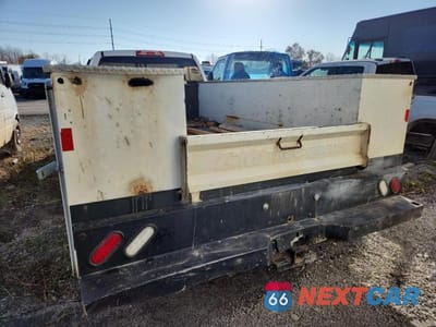 Zdjęcie 6 z 11 samochodu: 2018 CHEVROLET SILVERADO 3500HD UTILITY / SERVICETRUCK VIN:1GB4KZCY3JF247971 - miniatura