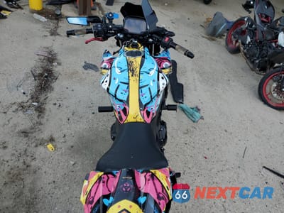 Zdjęcie 6 z 10 samochodu: 2023 KAWASAKI ER650 P VIN:ML5EREP16PDA84896 - miniatura