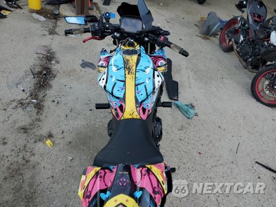 Zdjęcie 6 z 10 samochodu: 2023 KAWASAKI ER650 P VIN:ML5EREP16PDA84896 - miniatura