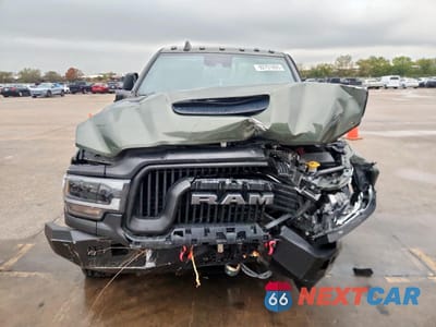 Piąte zdjęcie samochodu w środku: 2023 RAM 2500 POWERWAGON VIN:3C6TR5EJ1PG538463 - miniatura