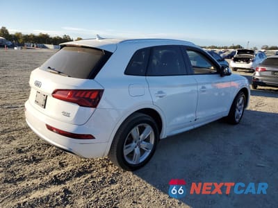 Trzecie zdjęcie samochodu z tyłu: 2018 AUDI Q5 PREMIUM VIN:WA1ANAFY5J2150520 - miniatura