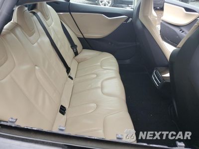 Zdjęcie 10 z 13 samochodu: 2013 TESLA MODEL S VIN:5YJSA1DN7DFP12174 - miniatura