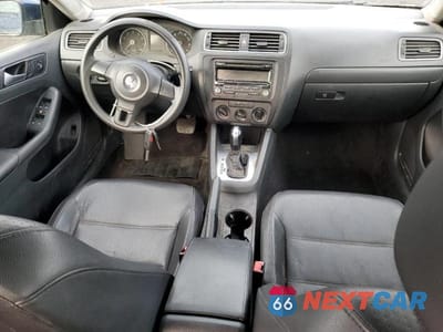 Zdjęcie 8 z 12 samochodu: 2014 VOLKSWAGEN JETTA SE VIN:3VWD17AJ7EM262789 - miniatura