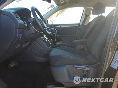 Zdjęcie 13 z 26 samochodu: 2019 VOLKSWAGEN TIGUAN VIN:3VVHP65N0KM019333 - miniatura
