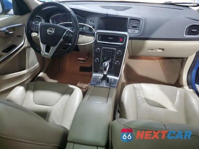 Zdjęcie 8 z 11 samochodu: 2014 VOLVO S60 T5 VIN:YV1612FH5E1279280 - miniatura