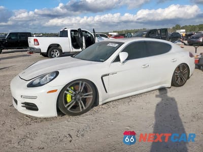 2014 PORSCHE PANAMERA S HYBRID WP0AD2A70EL044747 - główne zdjęcie licytacji z USA - miniatura