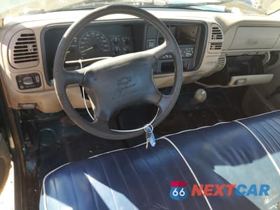 Zdjęcie 8 z 12 samochodu: 1997 CHEVROLET GMT-400 C1500 VIN:1GCEC14W8VZ143783 - miniatura