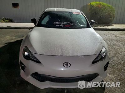 Piąte zdjęcie samochodu w środku: 2017 TOYOTA 86 BASE VIN:JF1ZNAA17H9707227 - miniatura