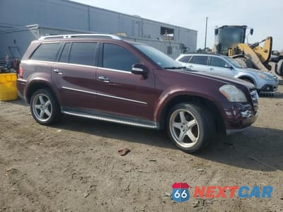 Czwarte zdjęcie samochodu z boku: 2008 MERCEDES-BENZ GL 550 4MATIC VIN:4JGBF86E58A363288 - miniatura
