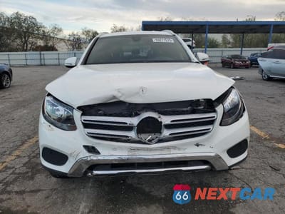 Piąte zdjęcie samochodu w środku: 2018 MERCEDES-BENZ GLC 300 VIN:WDC0G4JB0JV060751 - miniatura