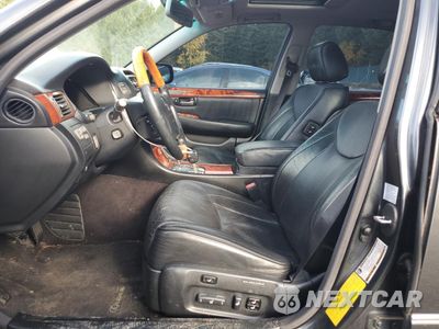 Zdjęcie 7 z 12 samochodu: 2004 LEXUS LS 430 VIN:JTHBN36F040166093 - miniatura