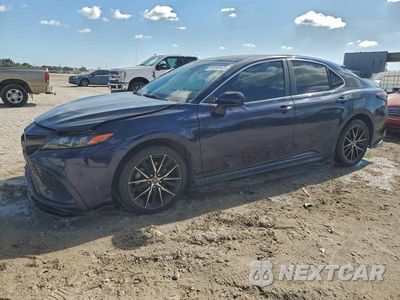 2021 TOYOTA CAMRY SE 4T1G11AK3MU605366 - główne zdjęcie licytacji z USA - miniatura