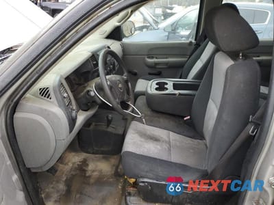Zdjęcie 7 z 12 samochodu: 2007 CHEVROLET SILVERADO K1500 CREW CAB VIN:2GCEK13C171673082 - miniatura