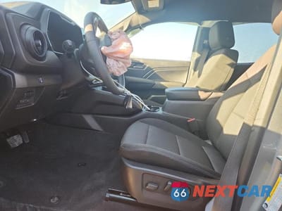 Zdjęcie 7 z 12 samochodu: 2024 CHEVROLET COLORADO TRAIL BOSS VIN:1GCPTEEK3R1270652 - miniatura