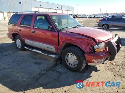 Czwarte zdjęcie samochodu z boku: 2000 GMC JIMMY / ENVOY VIN:1GKDT13W1Y2266954 - miniatura