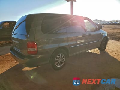 Trzecie zdjęcie samochodu z tyłu: 2004 KIA SEDONA EX VIN:KNDUP131646597732 - miniatura