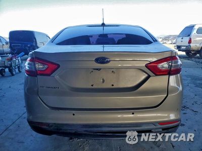 Zdjęcie 6 z 11 samochodu: 2015 FORD FUSION S VIN:3FA6P0G73FR226430 - miniatura