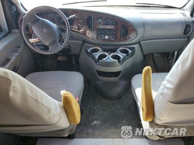 Zdjęcie 8 z 16 samochodu: 2006 FORD ECONOLINE 250 DELIVERY VAN VIN:1FTNE24WX6DA13017 - miniatura