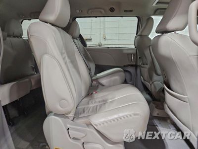 Zdjęcie 11 z 15 samochodu: 2012 TOYOTA SIENNA XLE VIN:5TDYK3DC6CS239671 - miniatura