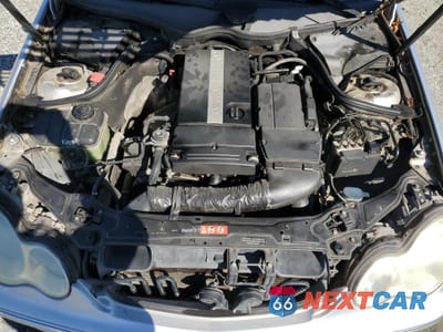 Zdjęcie 11 z 12 samochodu: 2005 MERCEDES-BENZ C 230K SPORT SEDAN VIN:WDBRF40J25F667368 - miniatura