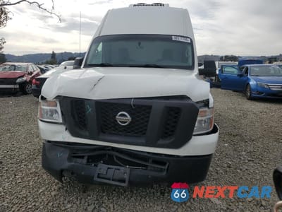 Piąte zdjęcie samochodu w środku: 2021 NISSAN NV 2500 DELIVERY VAN VIN:1N6BF0LY8MN811530 - miniatura