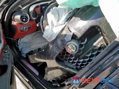 Zdjęcie 8 z 11 samochodu: 2020 ALFA ROMEO GIULIA TI VIN:ZARFAMBN3L7635786 - miniatura