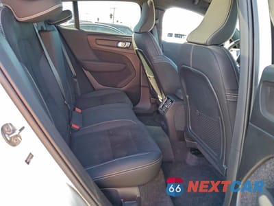 Zdjęcie 11 z 15 samochodu: 2023 VOLVO C40 RECHARGE PLUS VIN:YV4ED3GL7P2055018 - miniatura